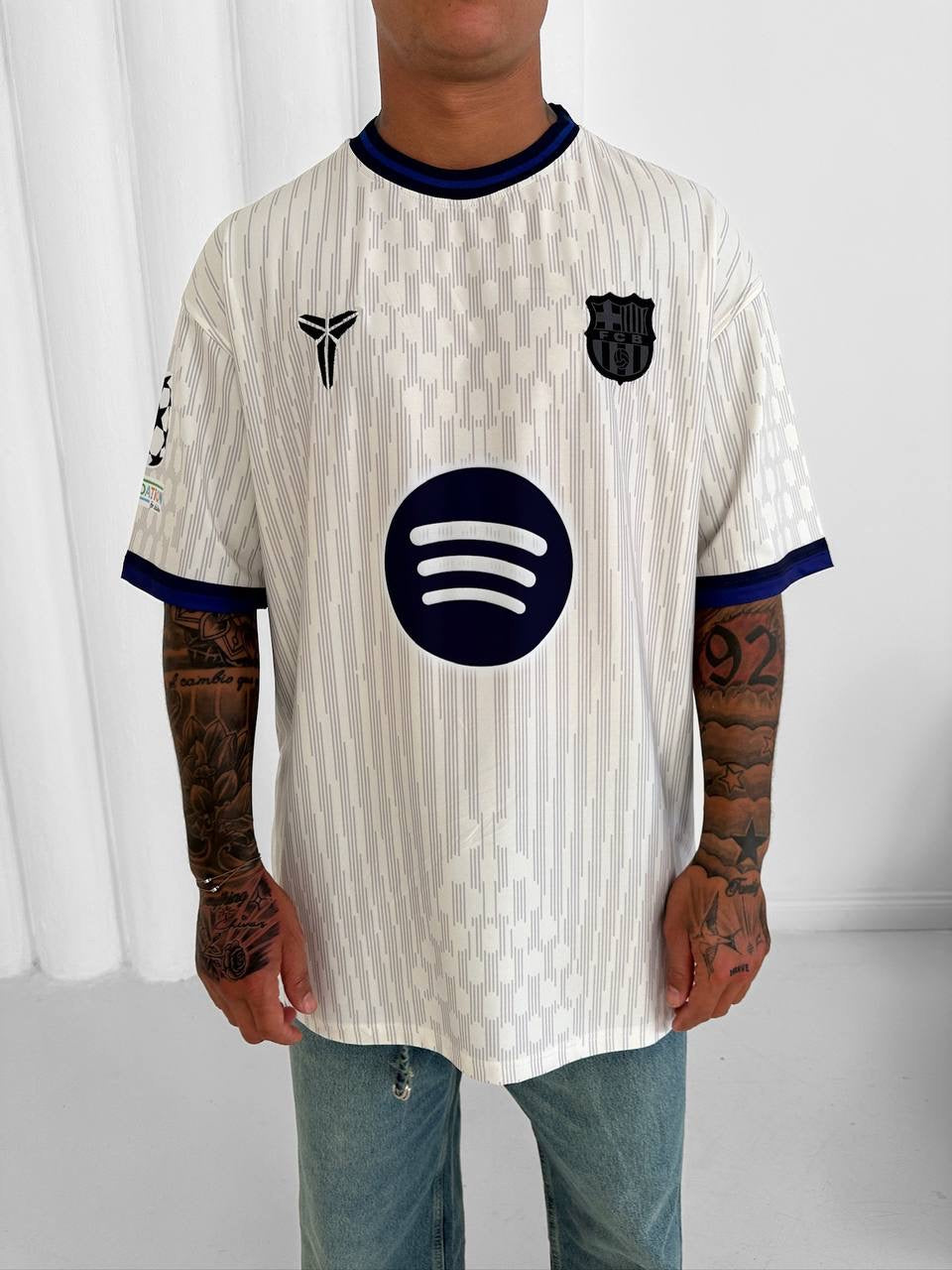 WHITE BARCELONA FANCY T-SHIRT