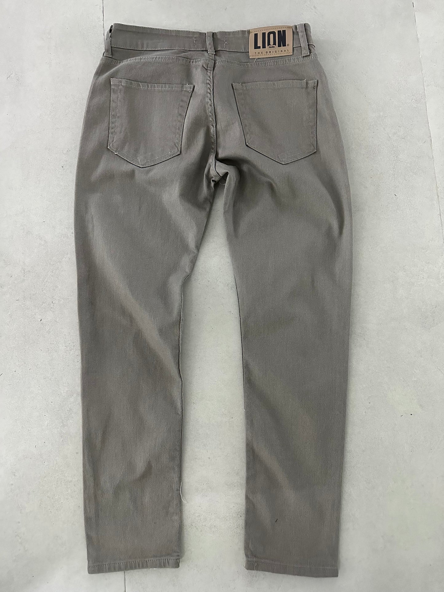 KHAKI FIT JEAN