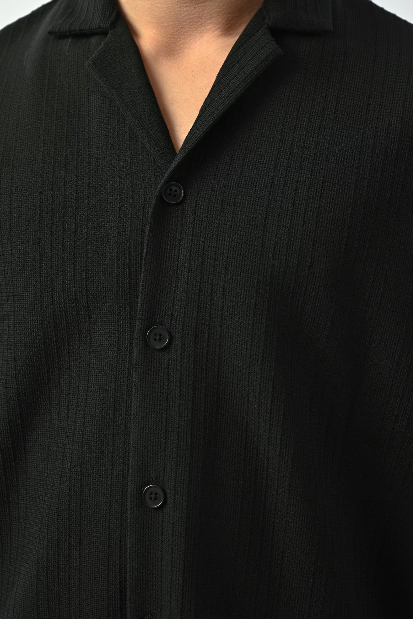 DEATAIED SHORT SLEEVE SHIRT
