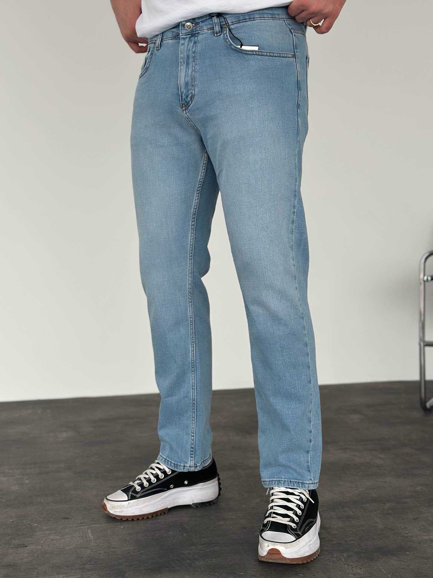 LIGHT BLUE REGULAR FIT JEAN