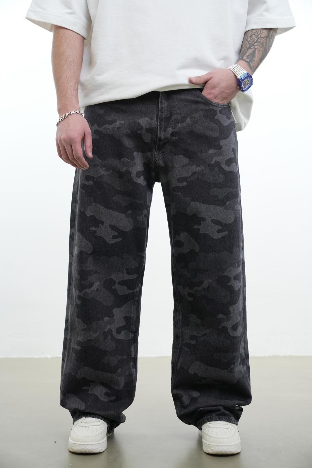 VIP CAMO BAGGY JEAN (2 COLOR)