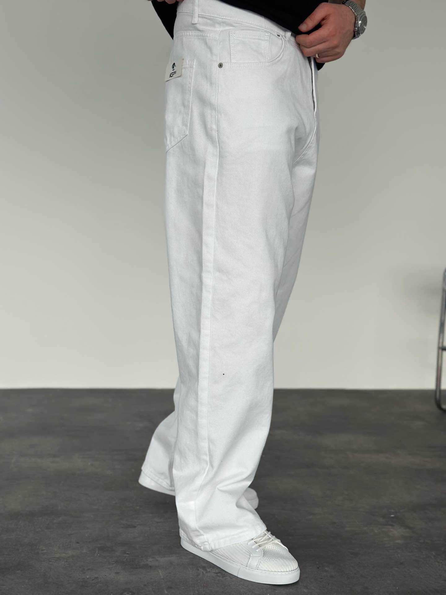 WHITE BAGGY JEAN