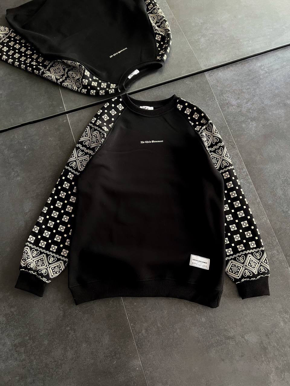 CHILLA MOVEMENT SWEATER (2 COLOR)