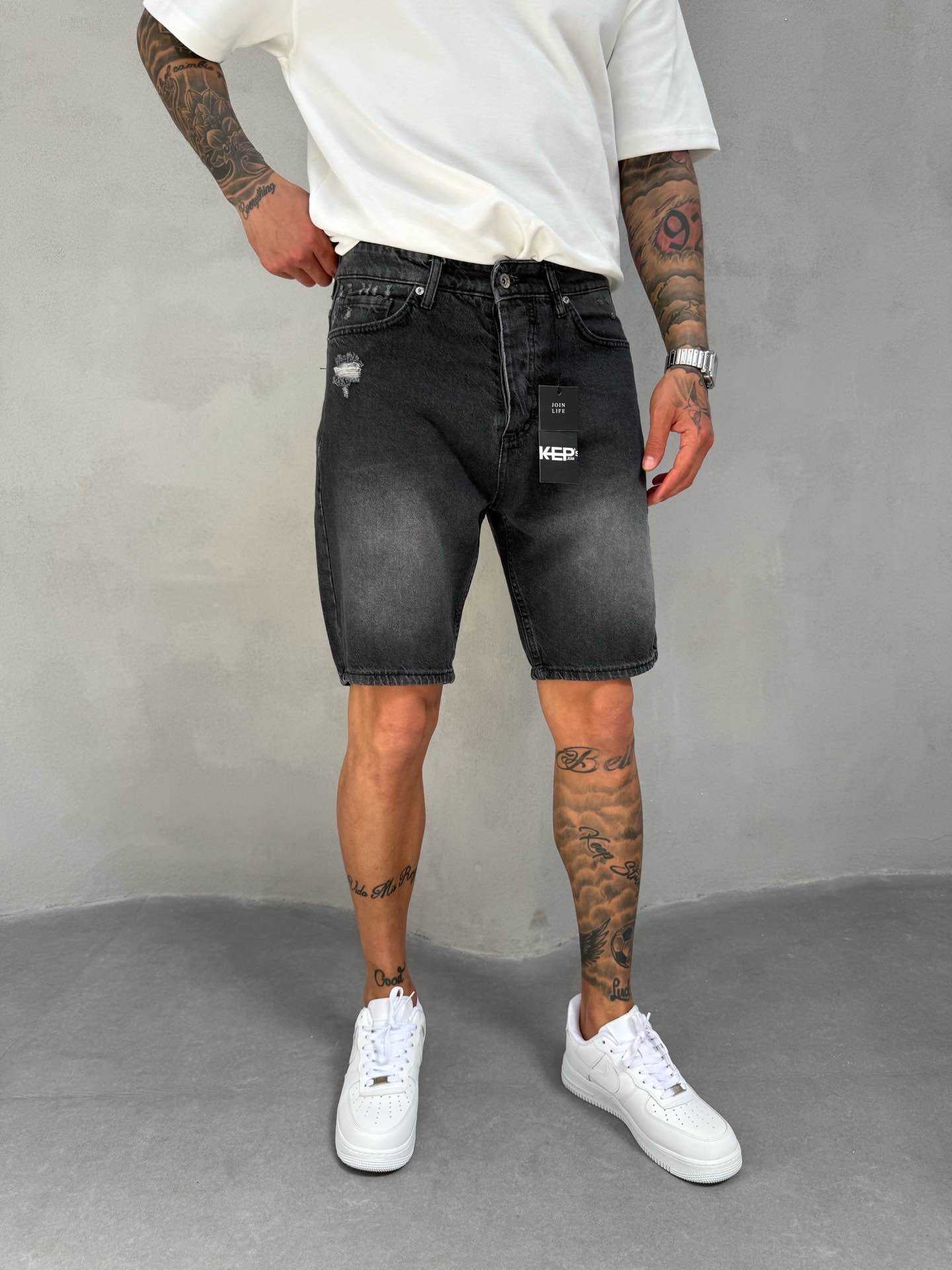 WASHED BLACK SHORT