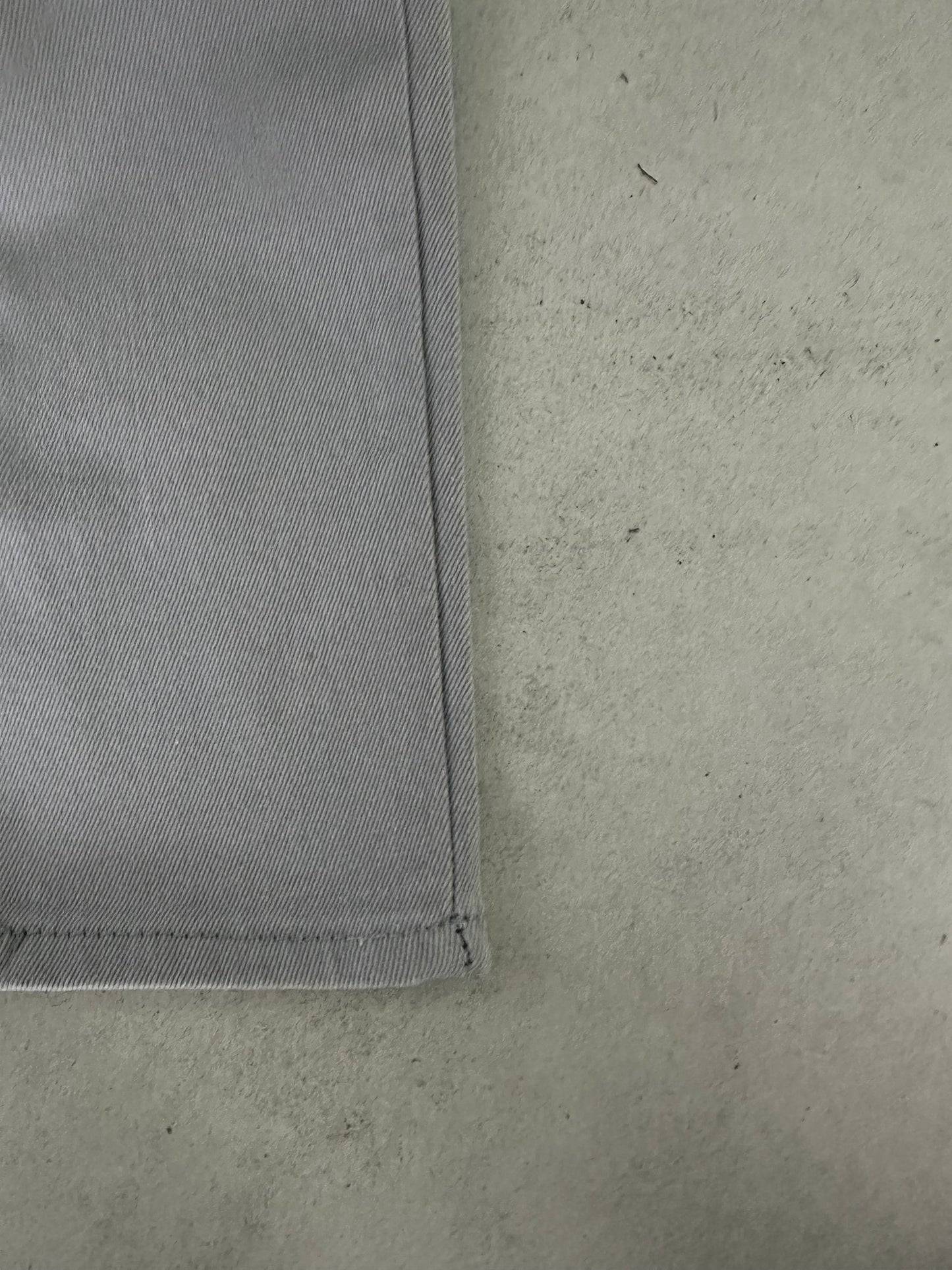 LIGHT GRAY FIT JEAN