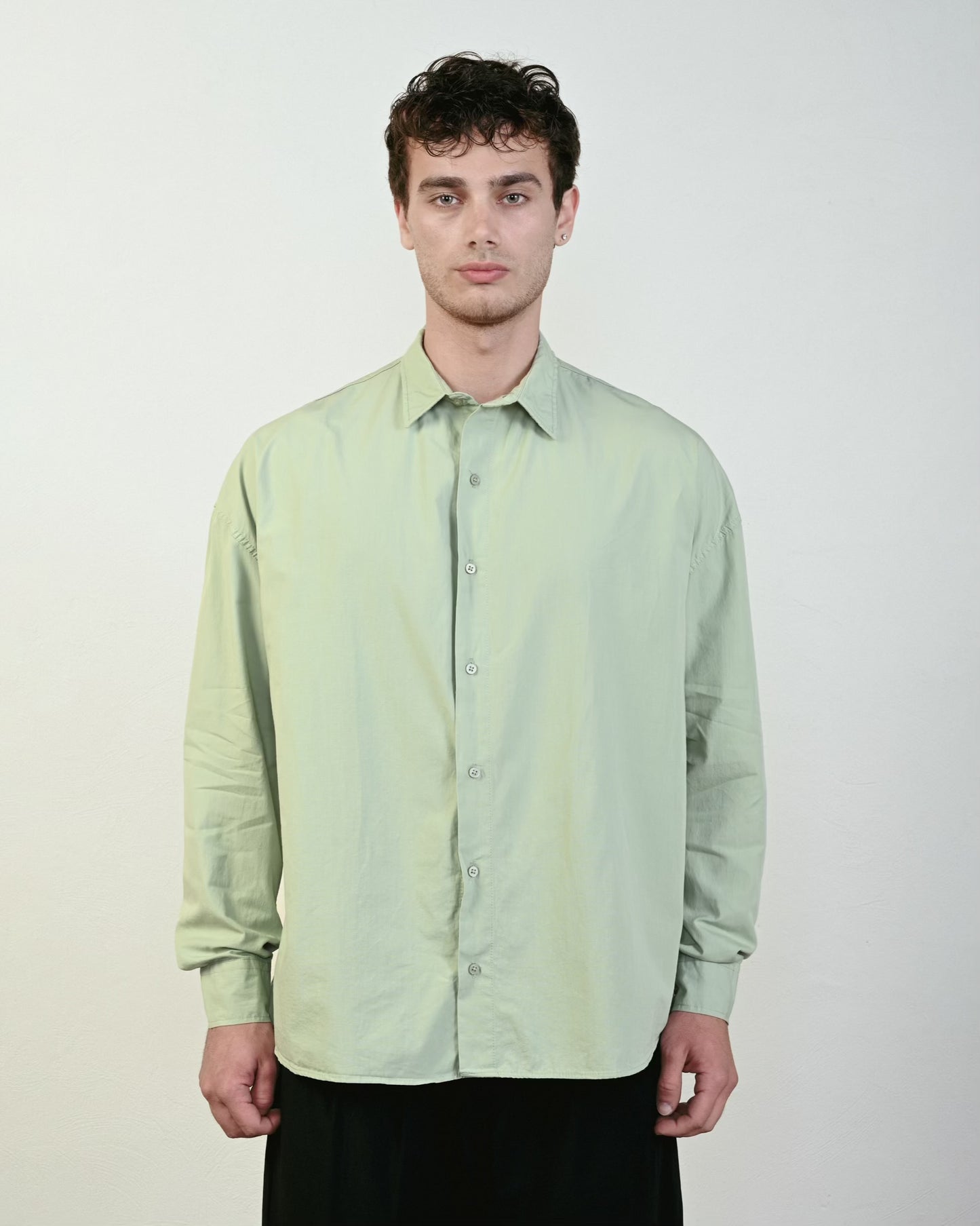 BASIC LONG SLEEVE SHIRT