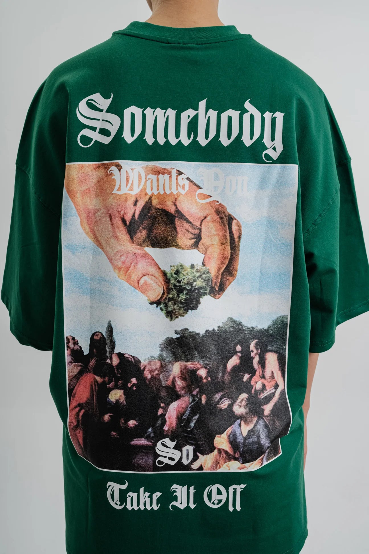 SOMEBODY GREEN T-SHIRT