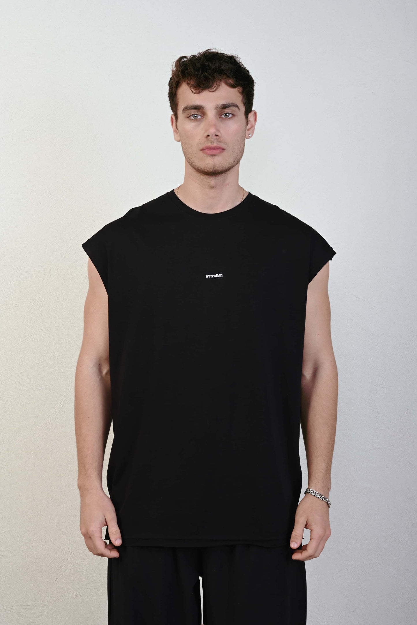 BLACK RECREATION CUT