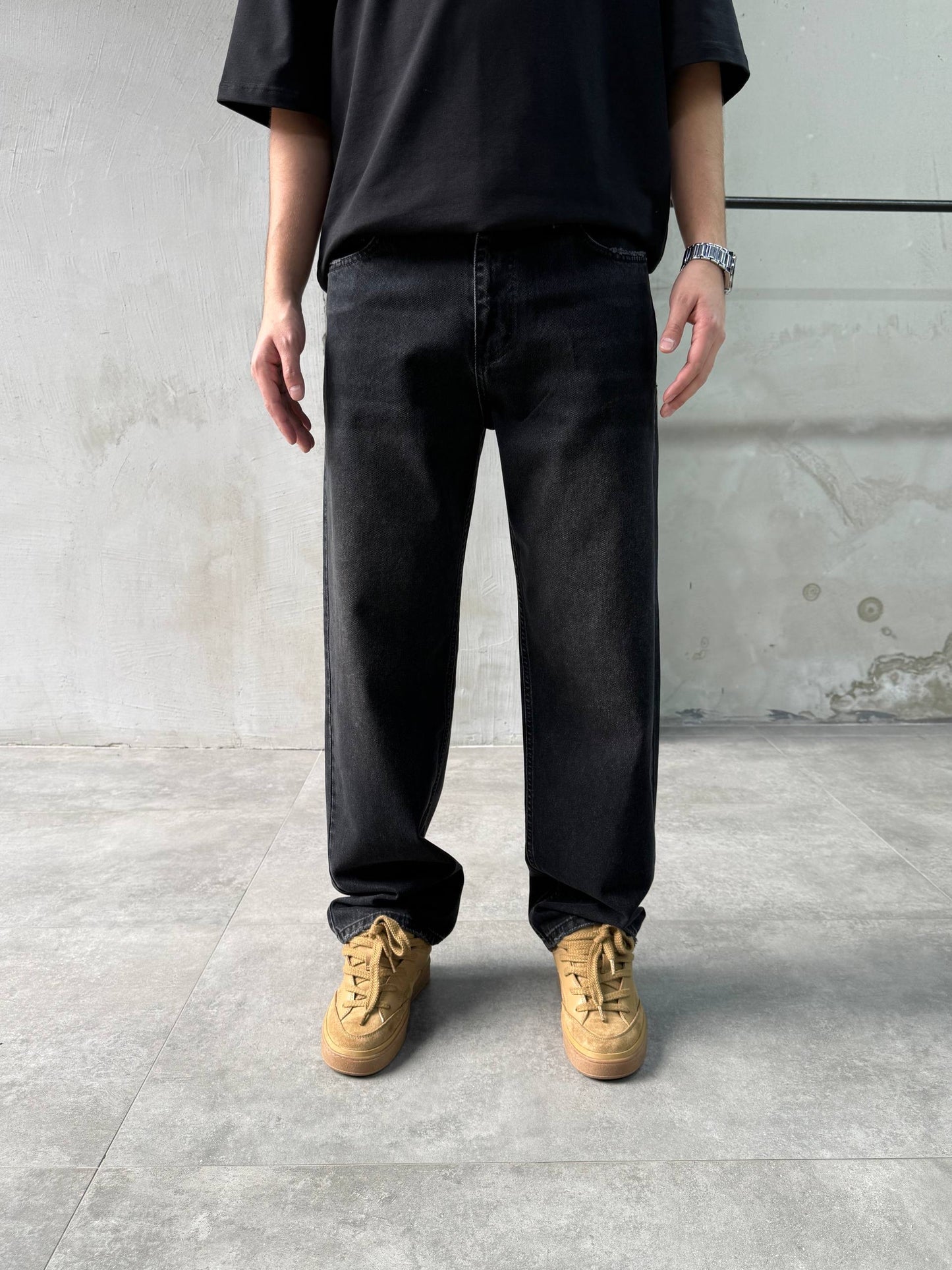 PREMIUM STRAIGHT CUT JEAN