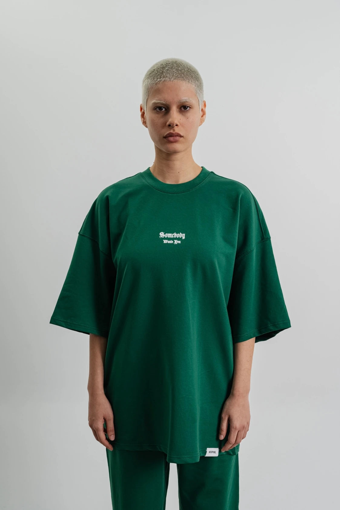 SOMEBODY GREEN T-SHIRT