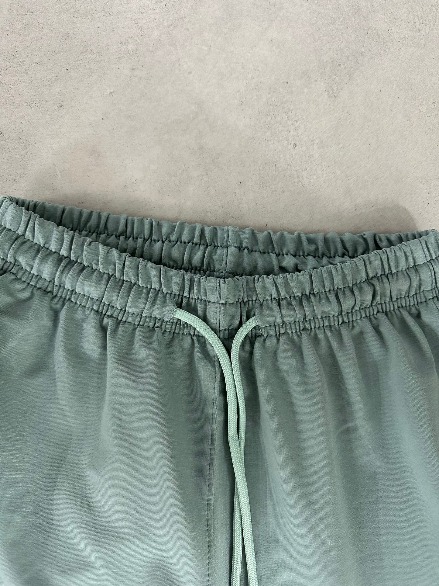 BASIC NORMAL TRACK PANTS