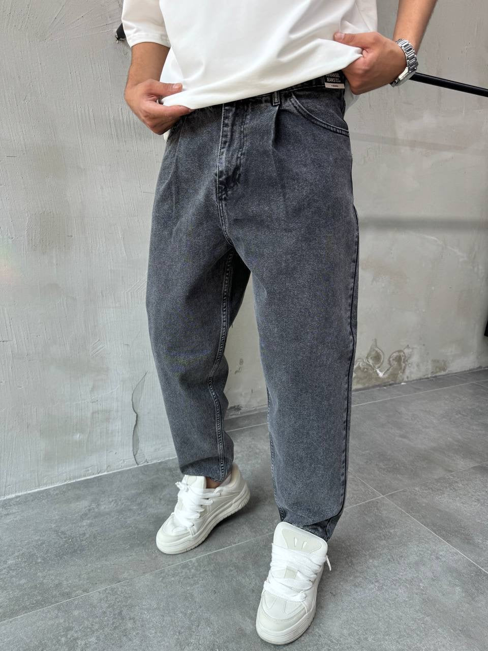 DARK GRAY BOYFRIEND CUT JEAN