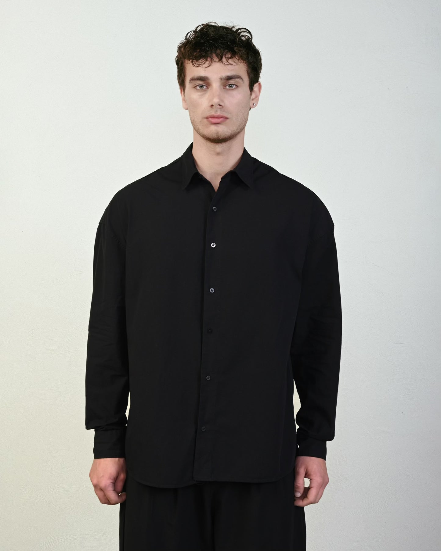 BASIC LONG SLEEVE SHIRT