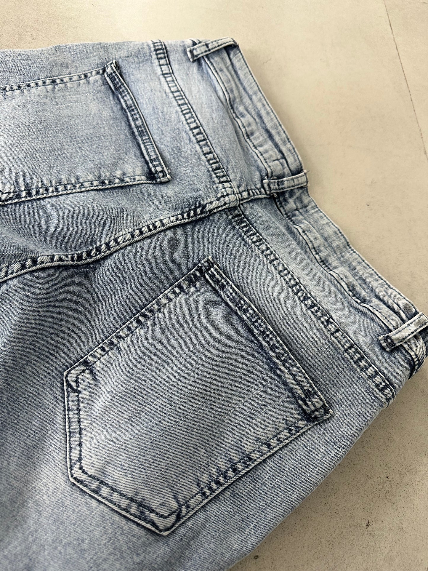 VIP BLUE BAGGY JEAN