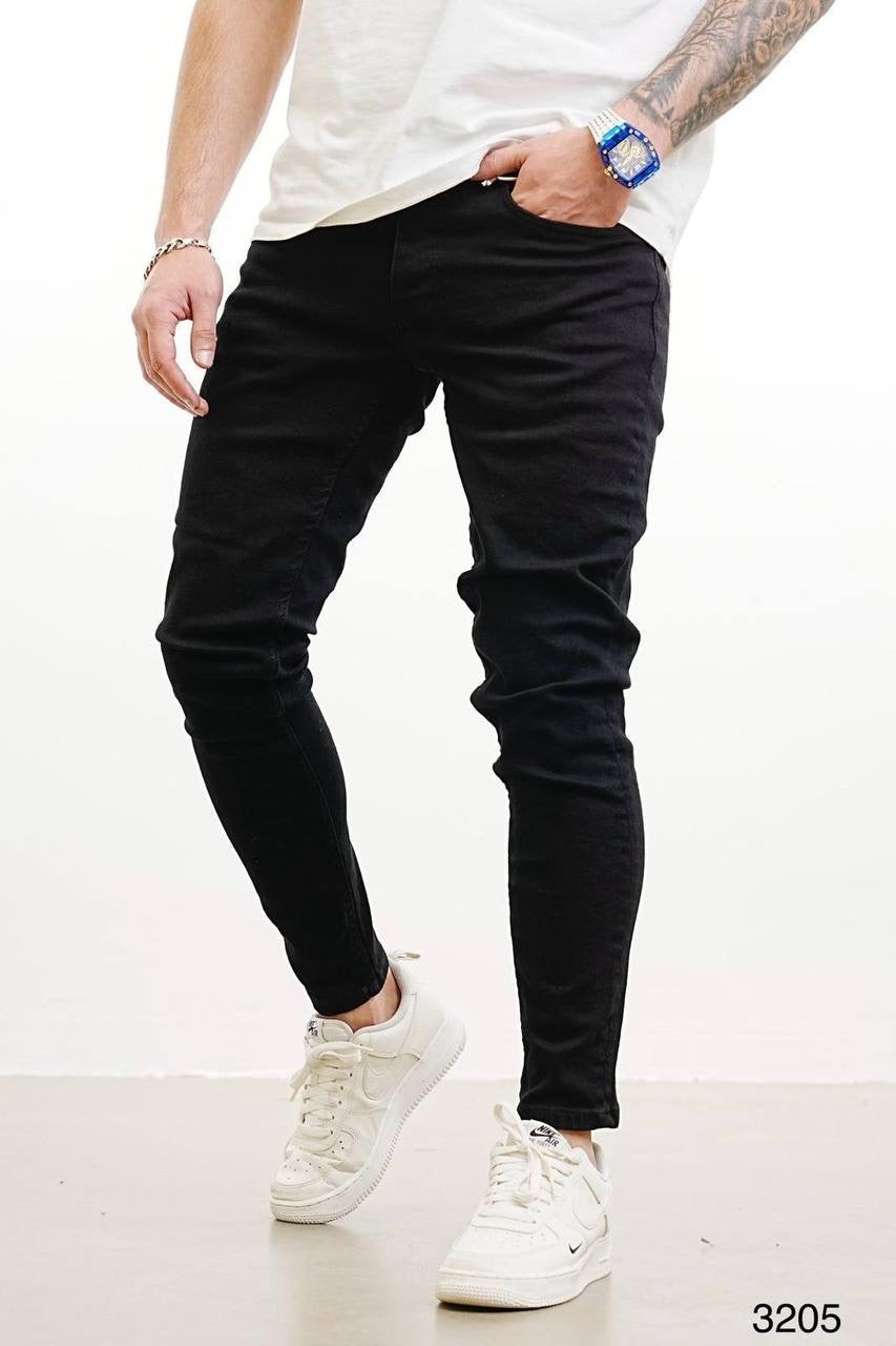 BASIC BLACK FIT JEAN
