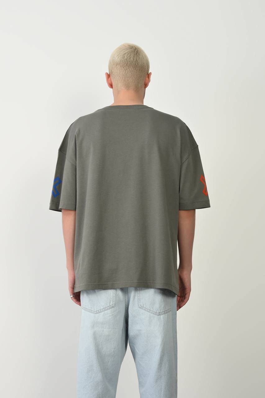 POSER T-SHIRT
