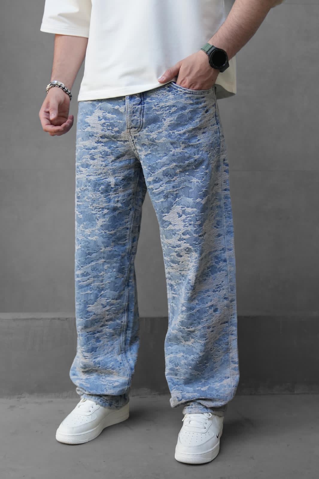 BLUE TEXTURED VIP JEAN