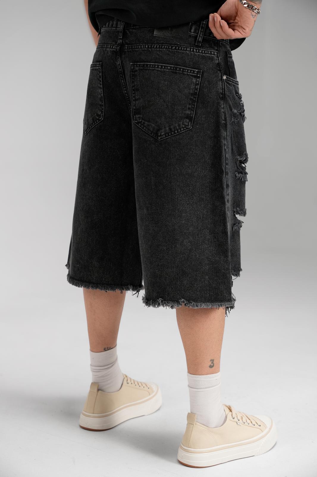 RIPPED BLACK JORT