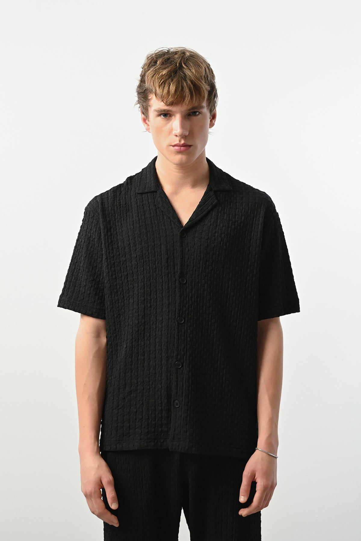 PREMIUM TEXTURED SHORT SLEEVE SHIRT