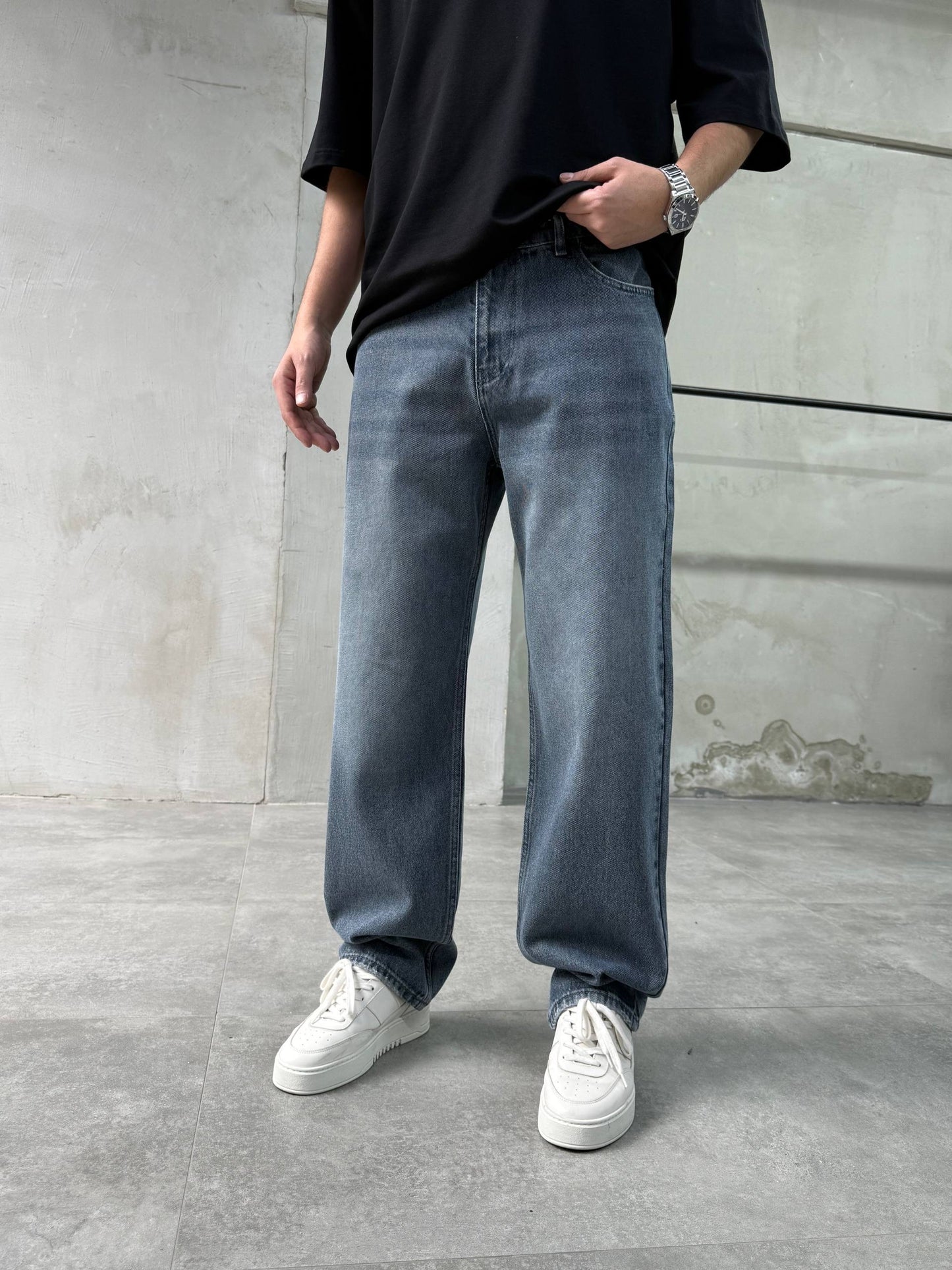 PREMIUM STRAIGHT CUT JEAN