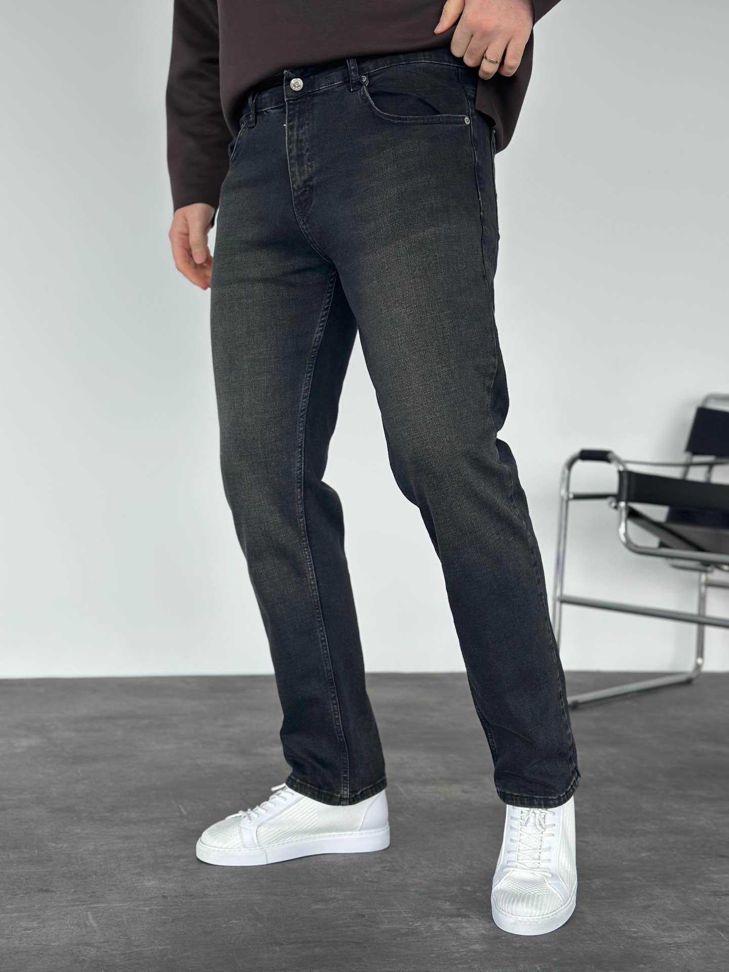 WASHED BLACK REGULAR FIT JEAN