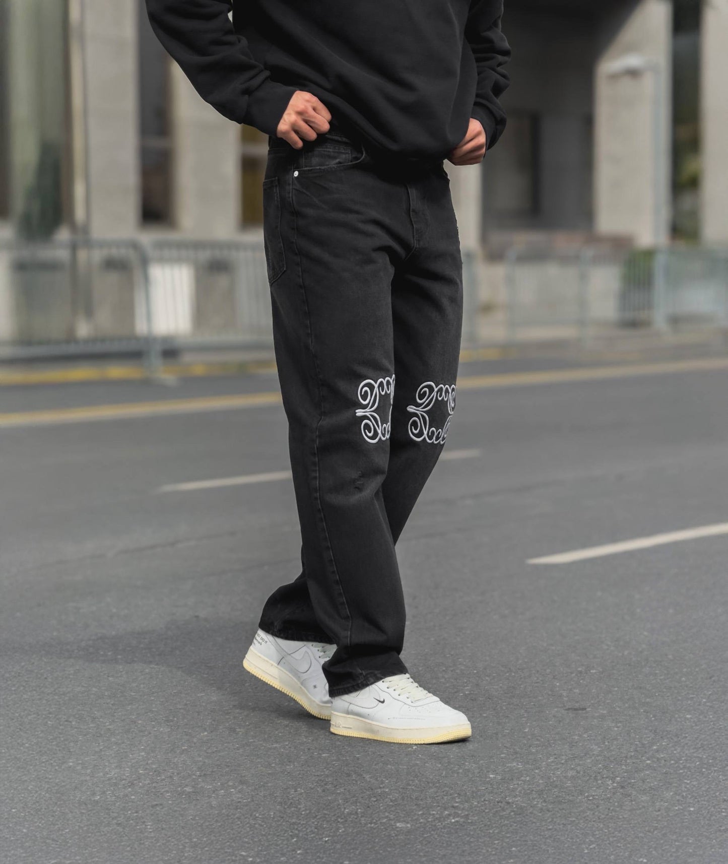 VIP ANAGRAM BLACK JEAN