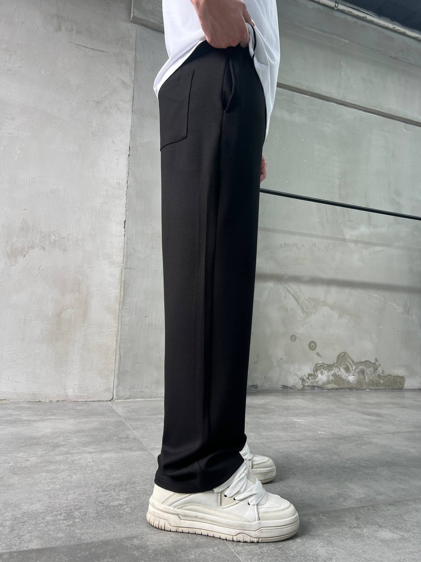 PREMIUM SWEATPANTS