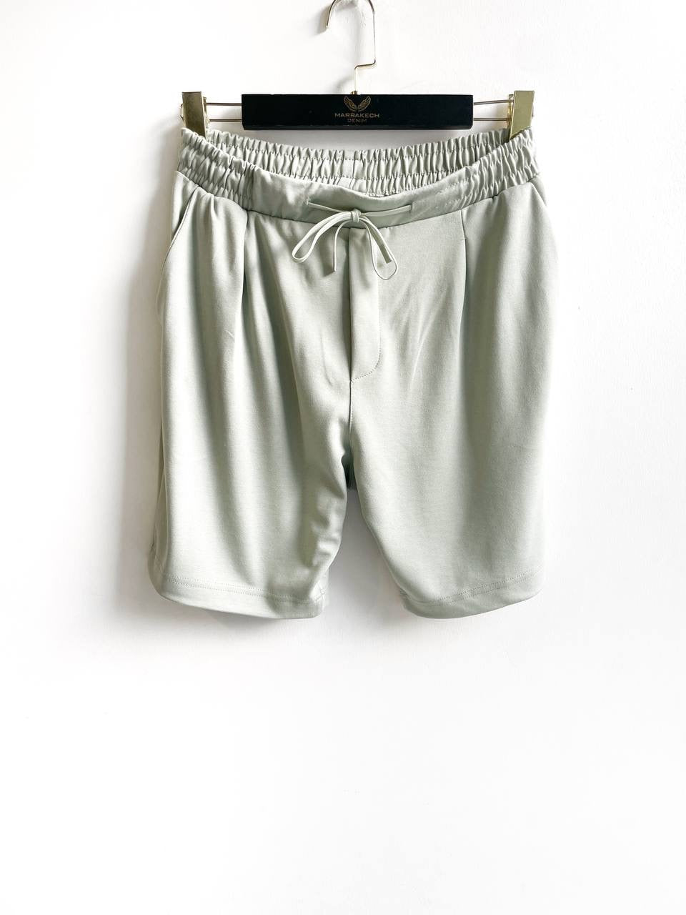 BASIC OLD-MONEY STYLE SHORT (5 COLOR)