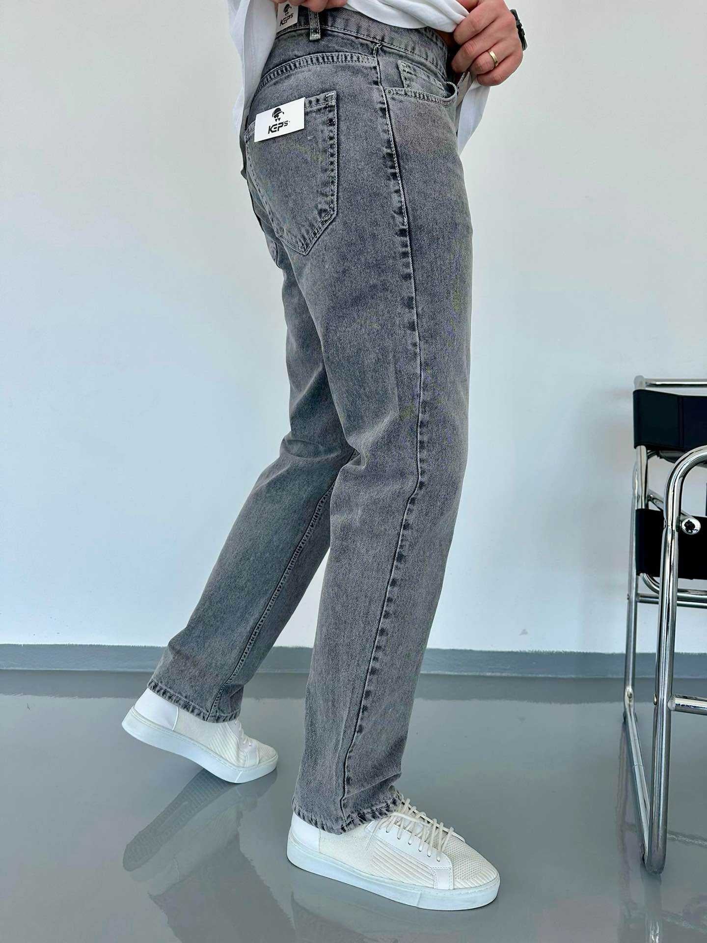 LIGHT GRAY REGULAR FIT JEAN