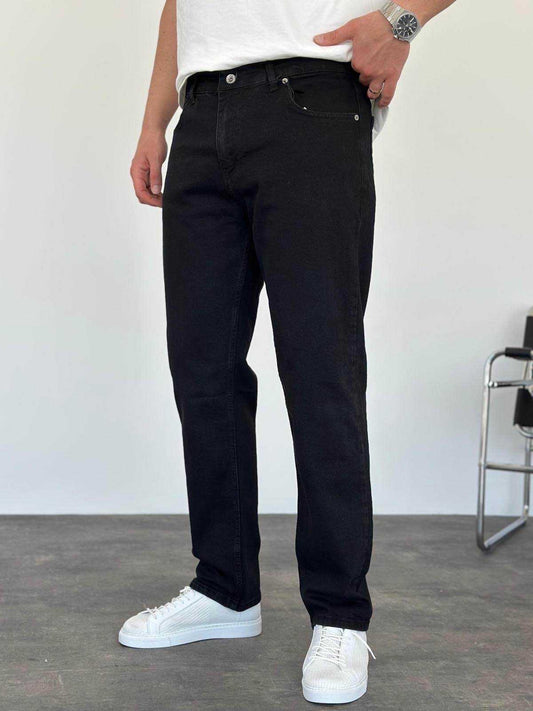 DARK BLACK REGULAR FIT JEAN