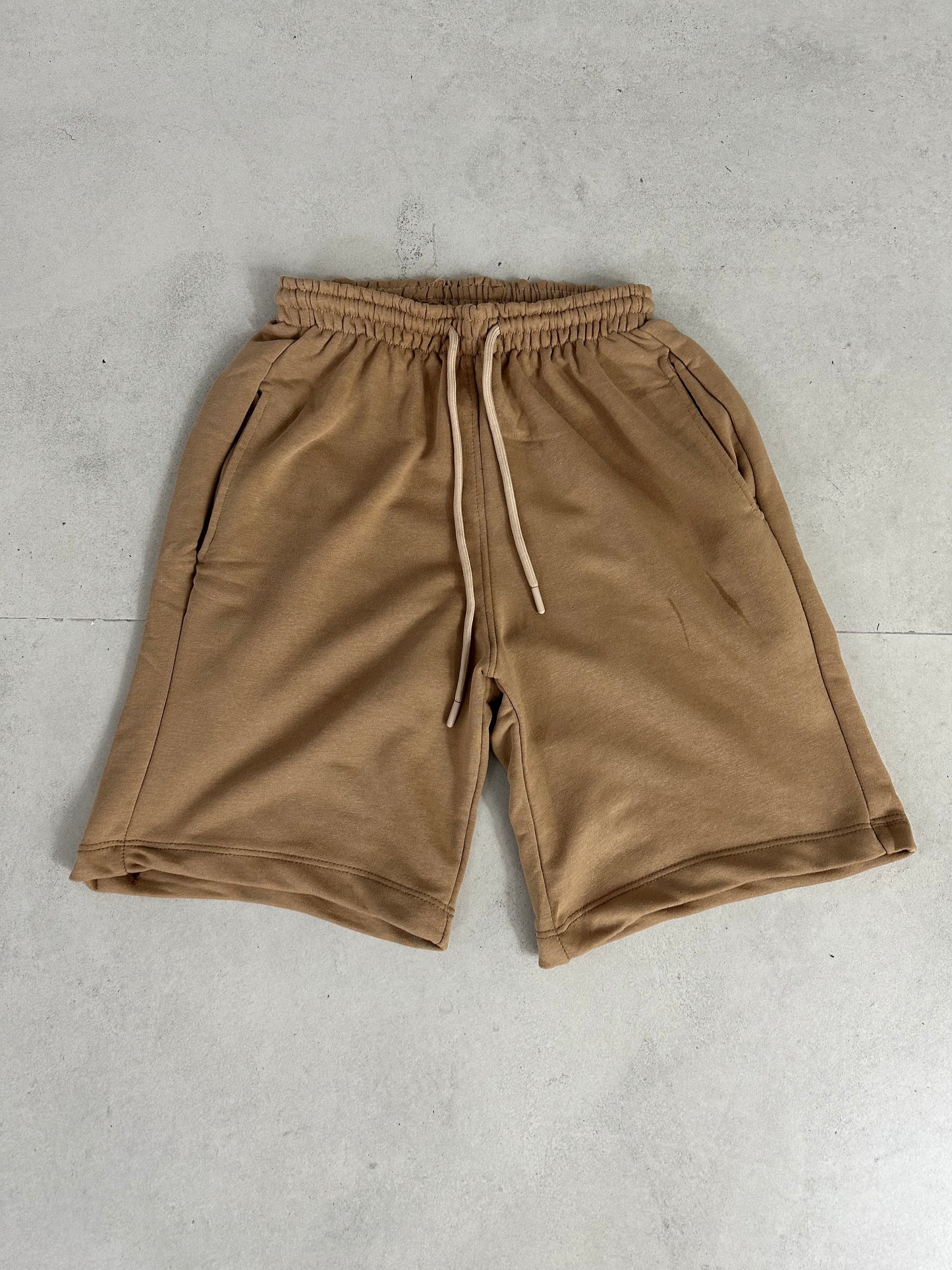 BASIC TRACK SHORTS