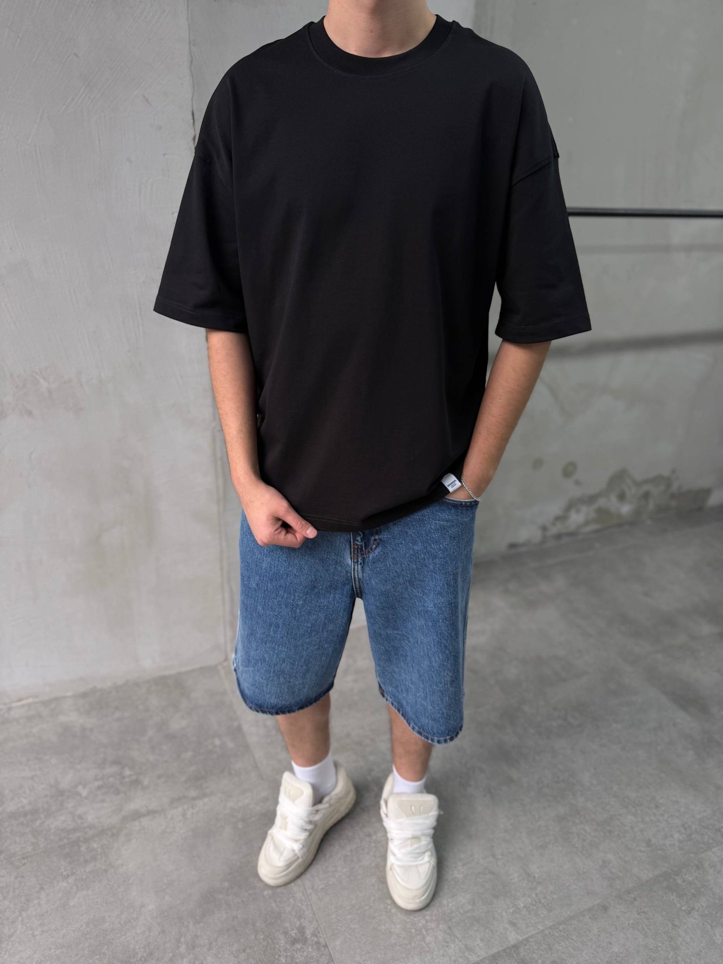 BASIC OVERSIZE T-SHIRT