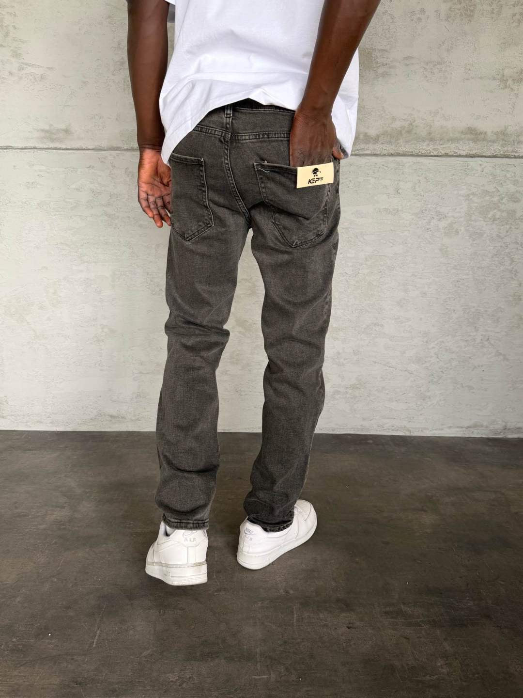 WASHED GRAY REGULAR FIT JEAN