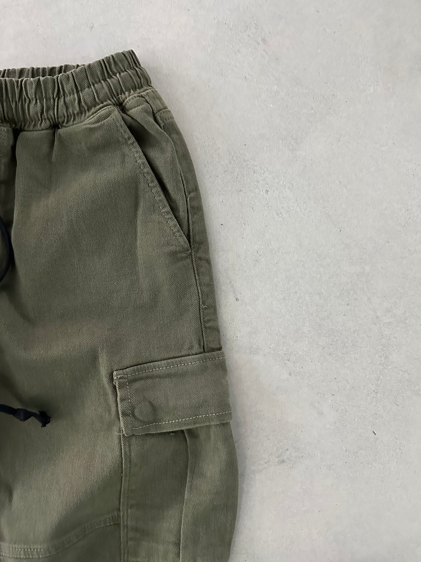 HUNTER GREEN CARGO PANTS