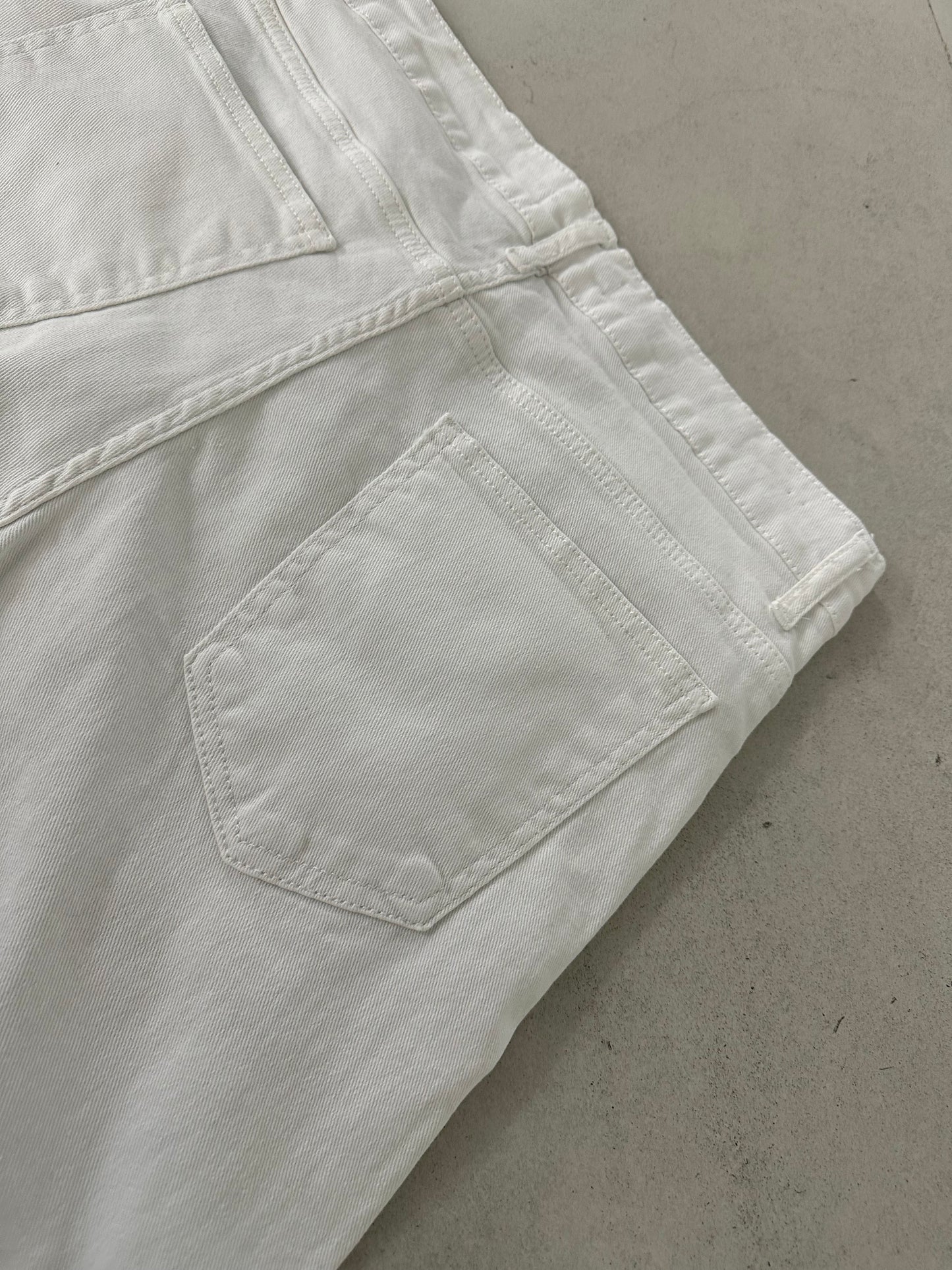 VIP WHITE SLIM FIT JEAN