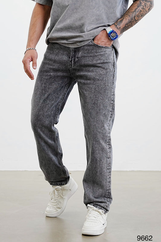 STONEWASHED GRAY STRAIGHT CUT JEAN