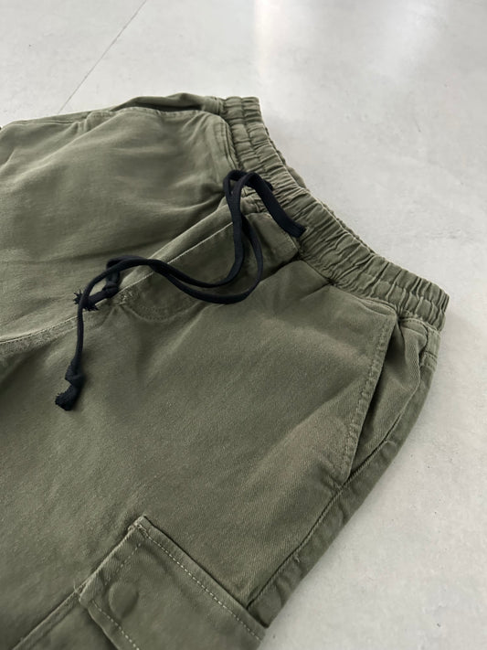 HUNTER GREEN CARGO PANTS