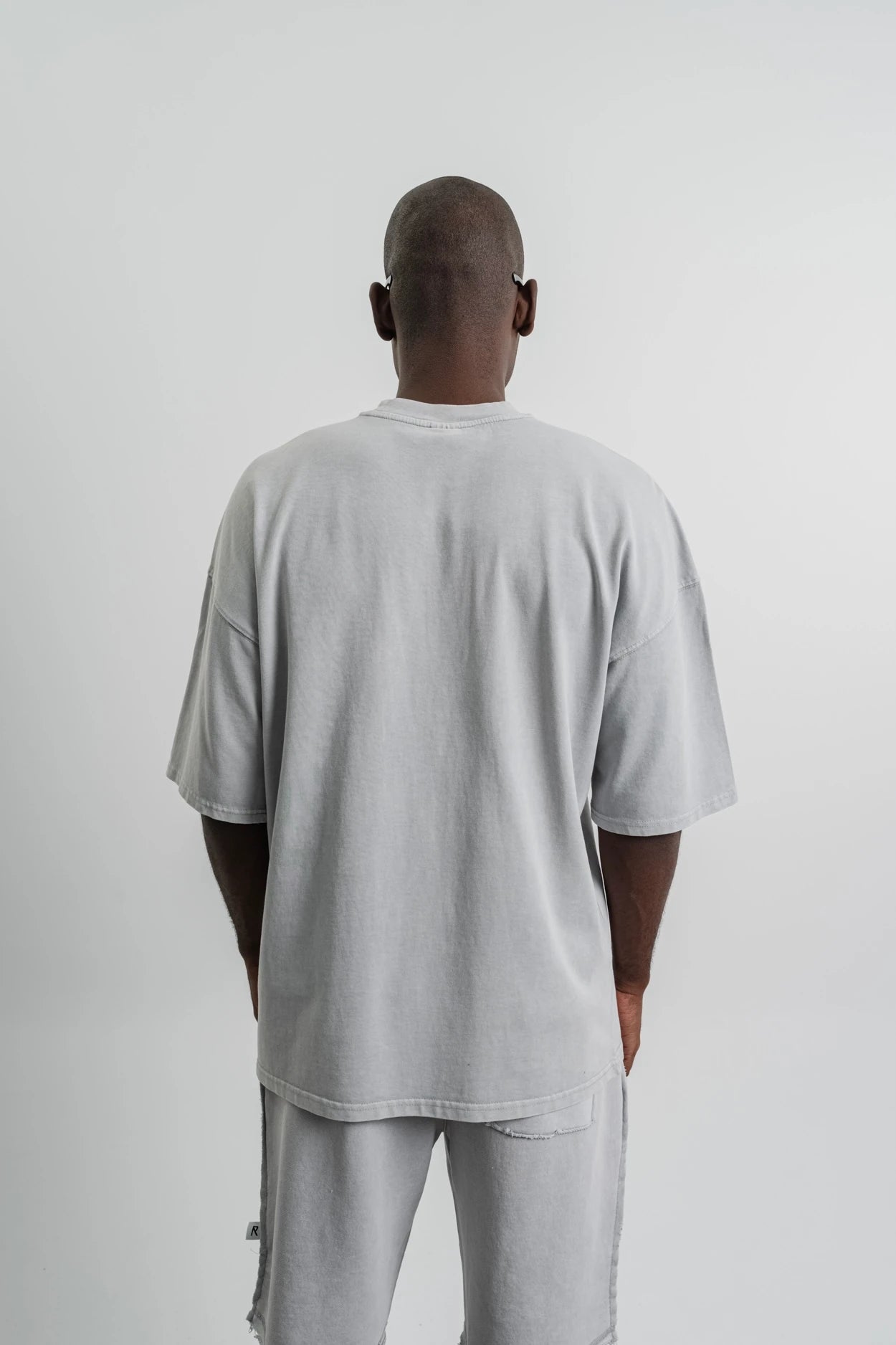 STONEWASHED BASIC T-SHIRT