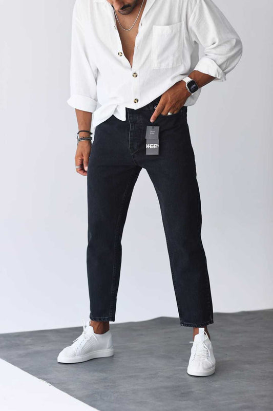 DARK BLACK BOYFRIEND CUT JEAN