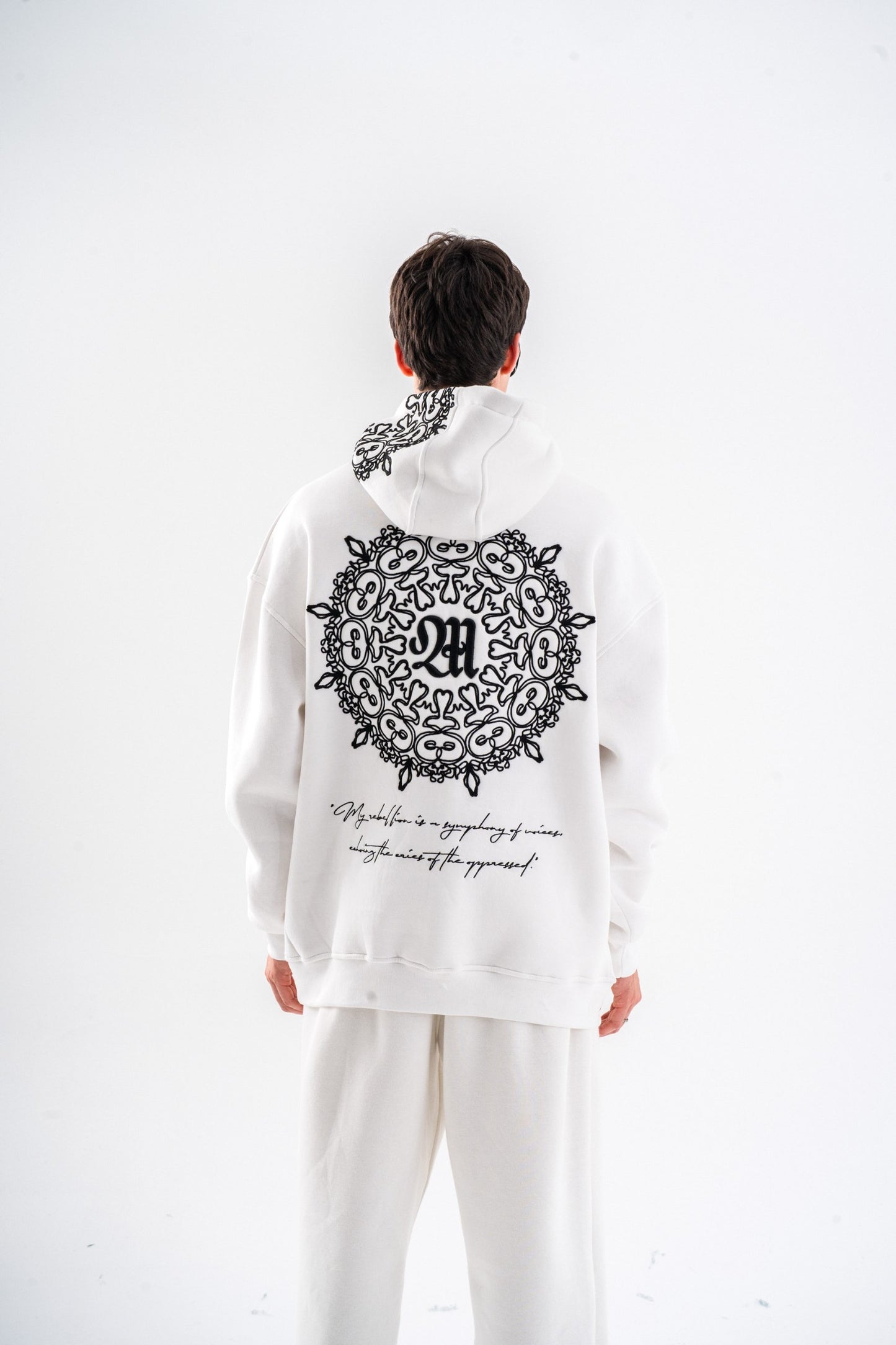 CIRCLE EMBROIDERED VIP HOODIE (2 COLOR)