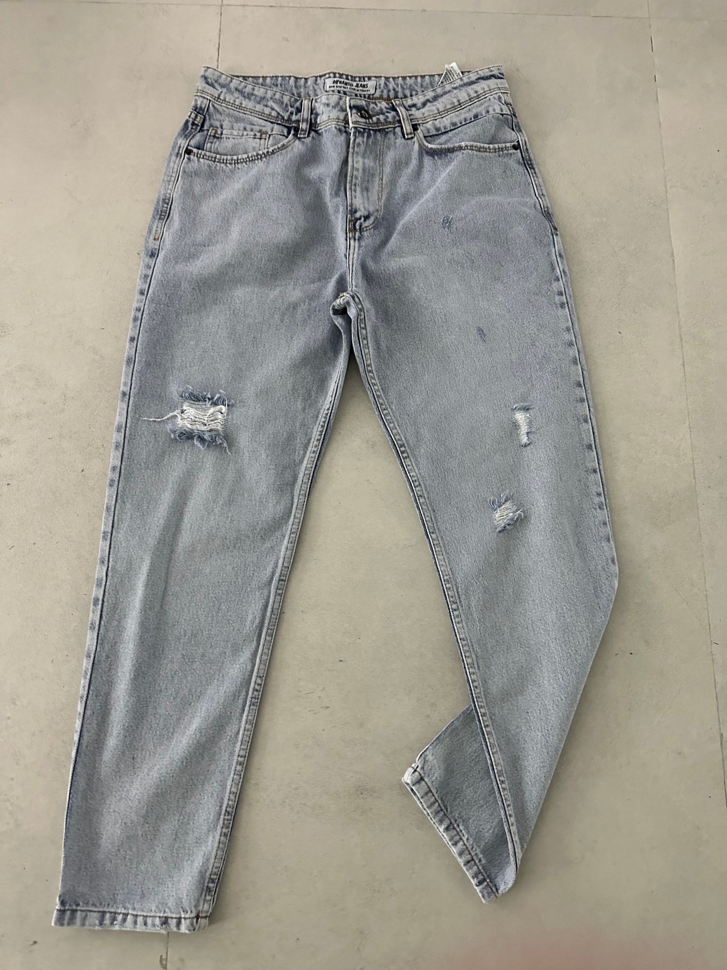 DAMAGED STONEWASHED JEAN