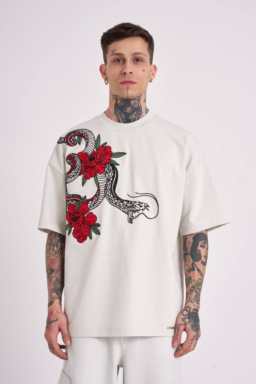 SHAKING ROSES VIP T-SHIRT