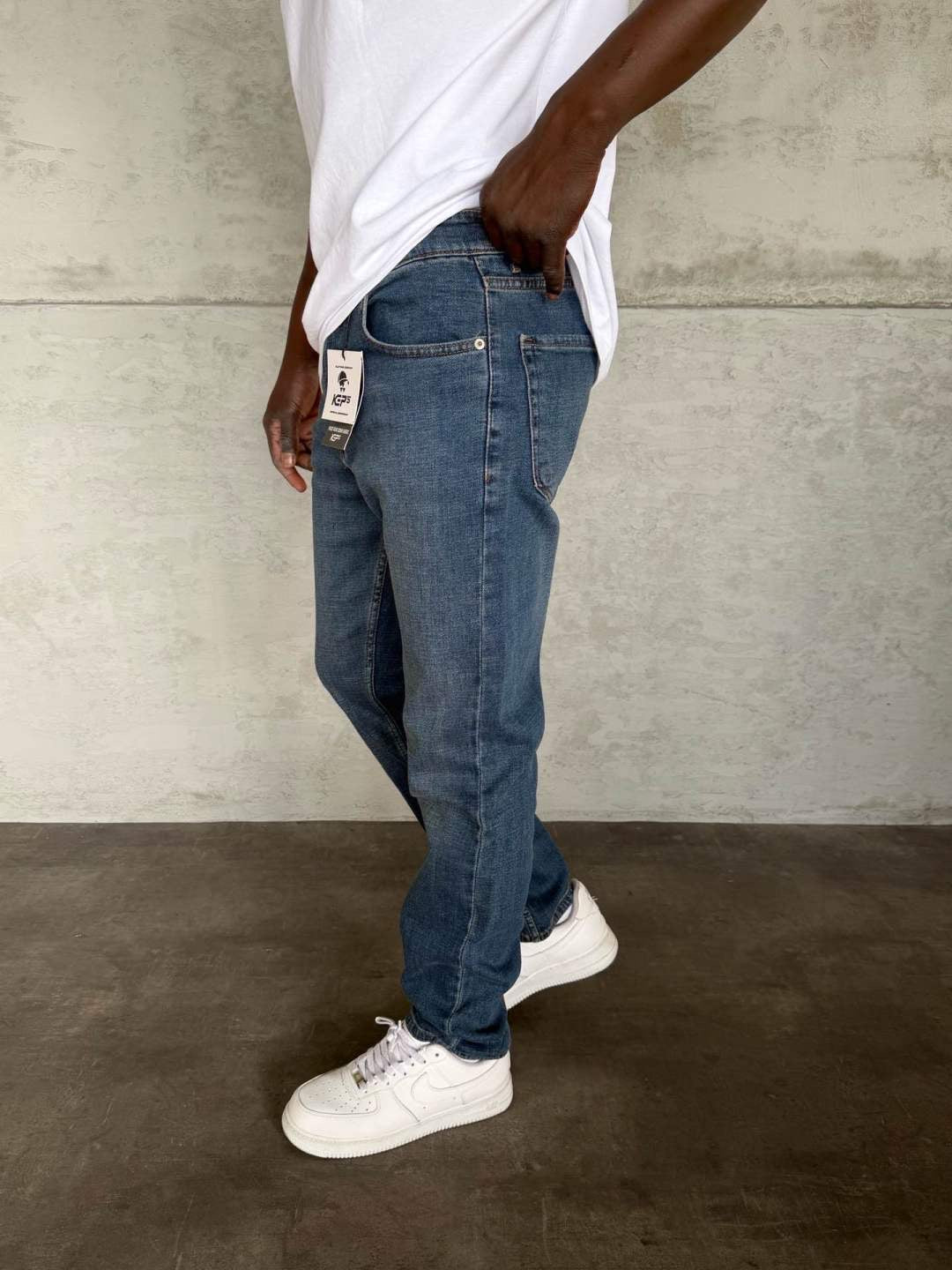 WASHED BLUE REGULAR FIT JEAN