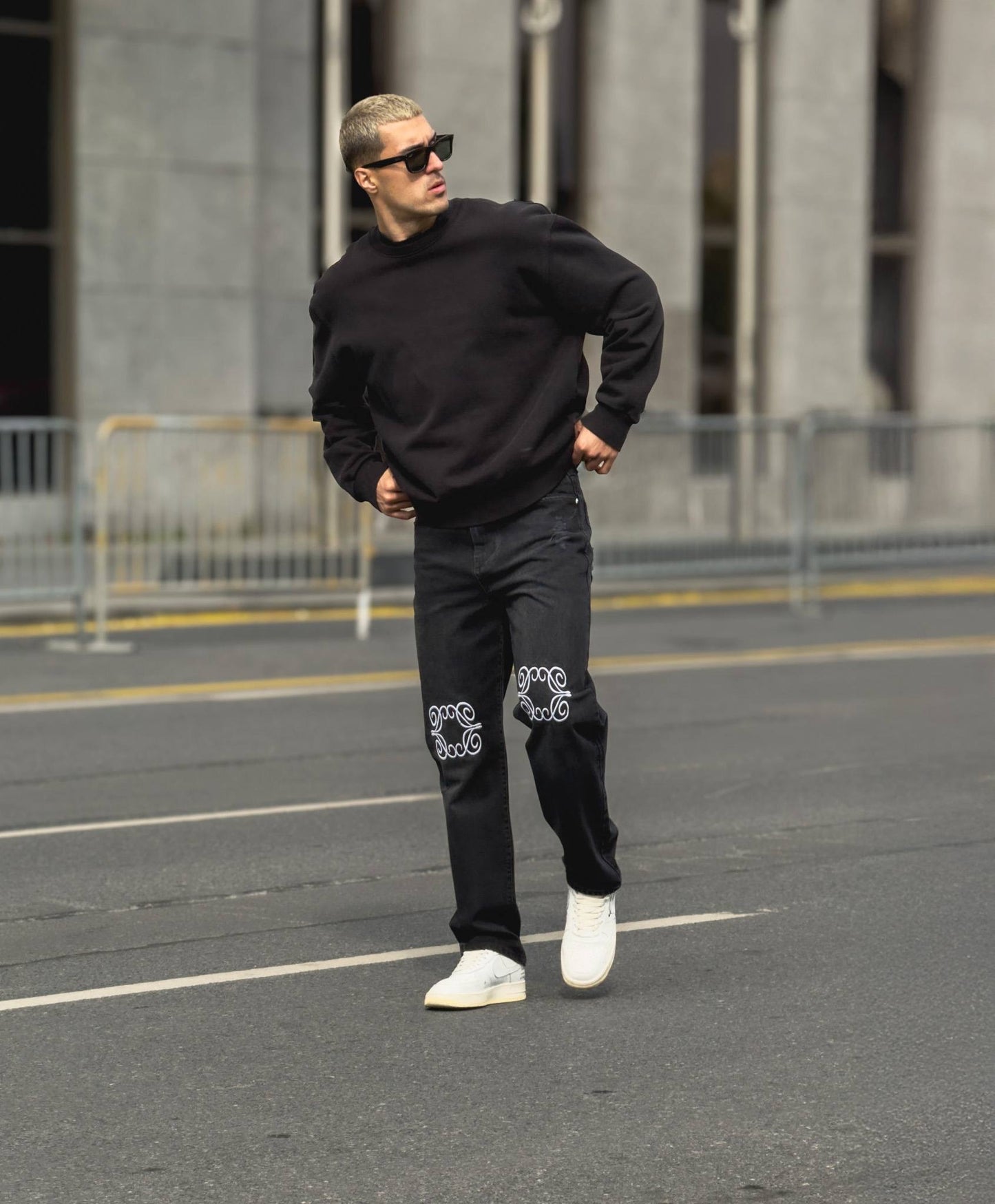 VIP ANAGRAM BLACK JEAN