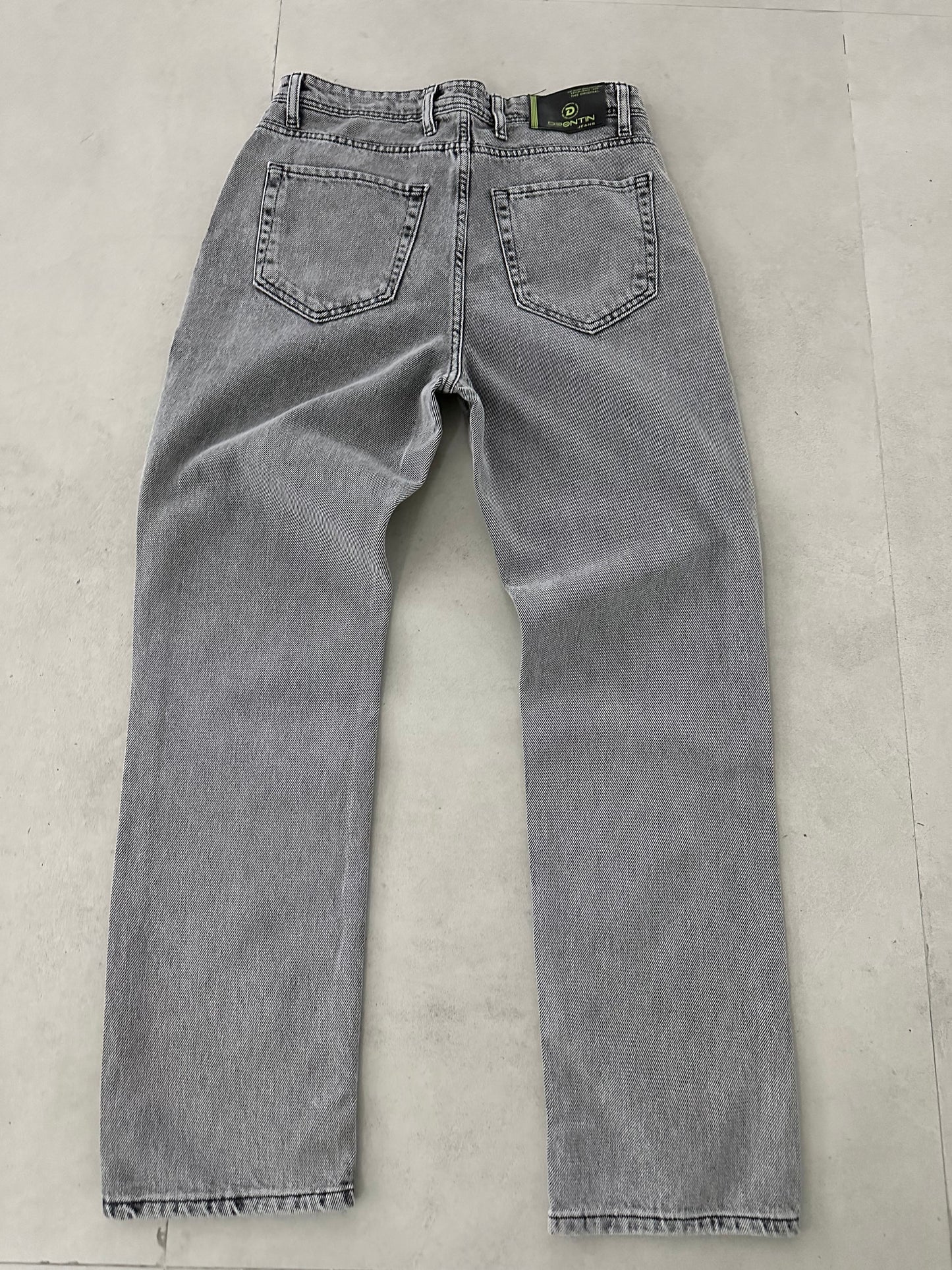 STONEWASHED GRAY BAGGY JEAN