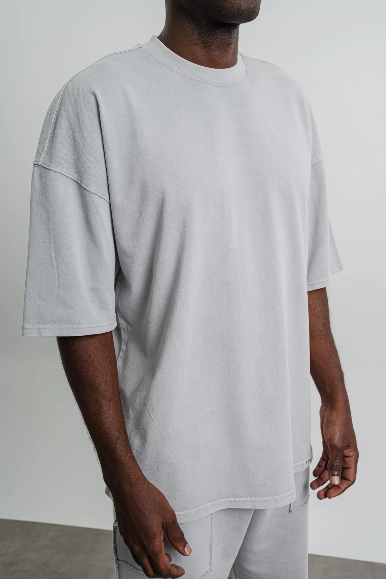 STONEWASHED BASIC T-SHIRT