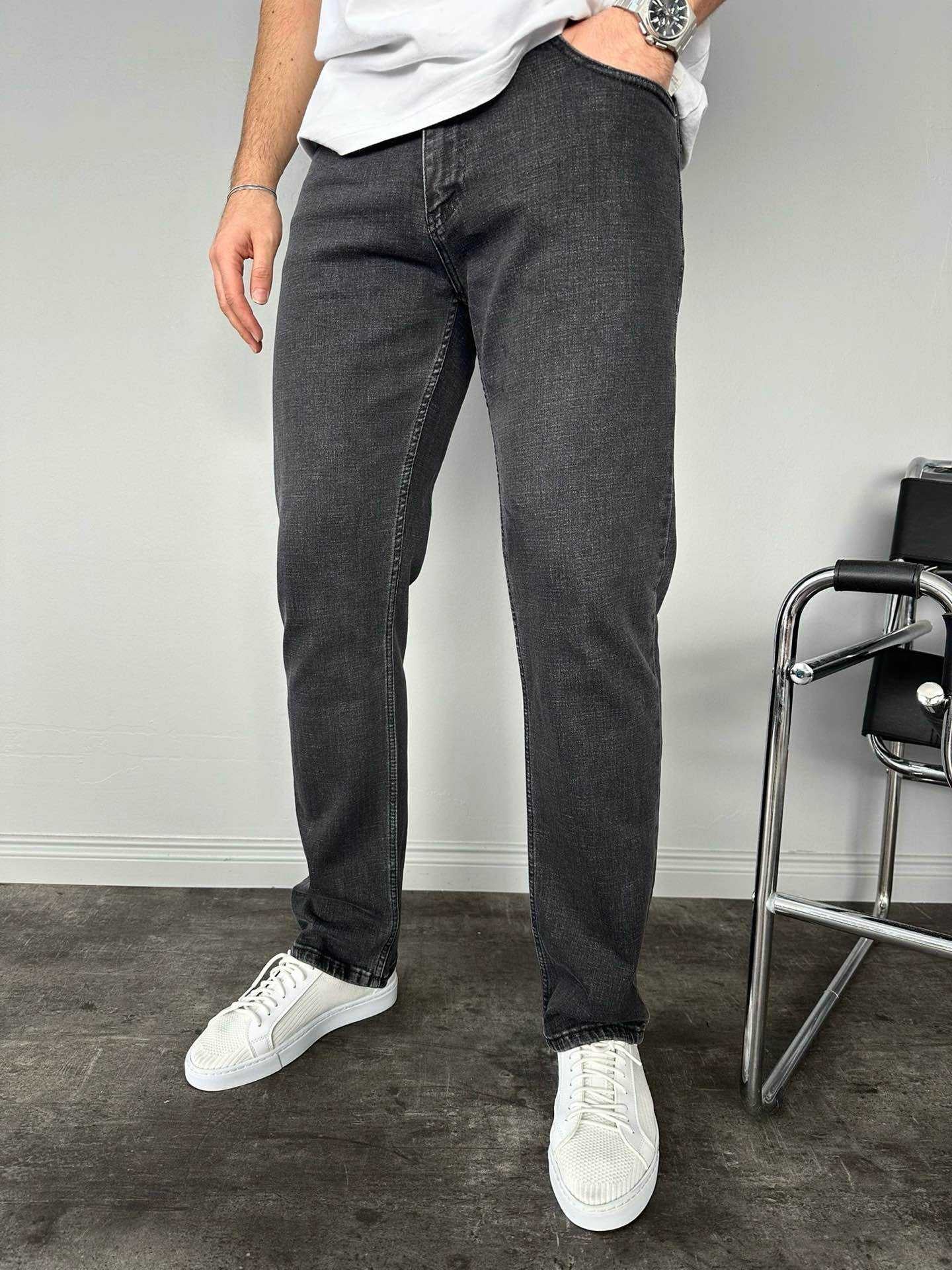 STONEWASHED DARK GRAY REGULAR FIT JEAN