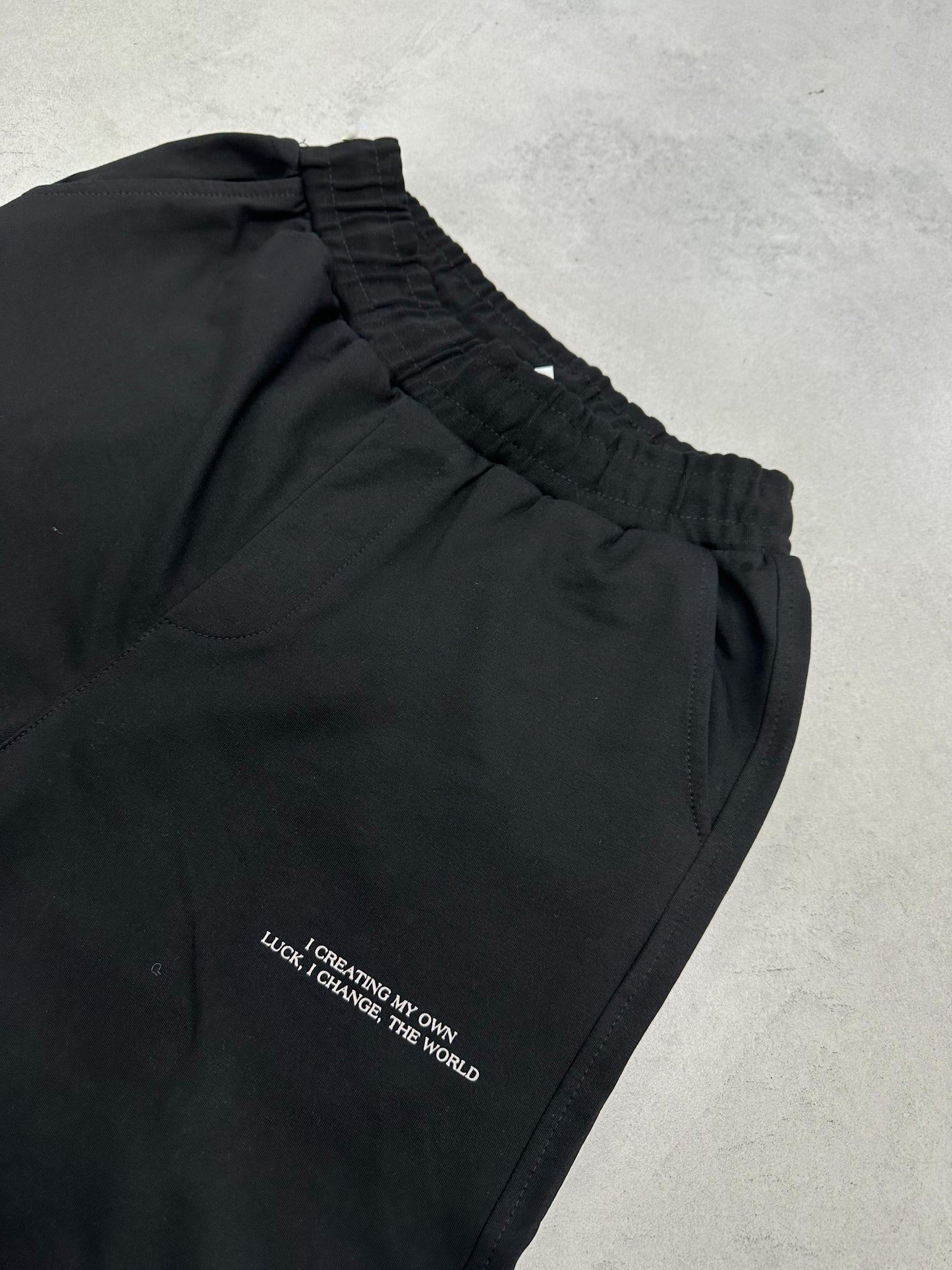 7 TRACK PANTS