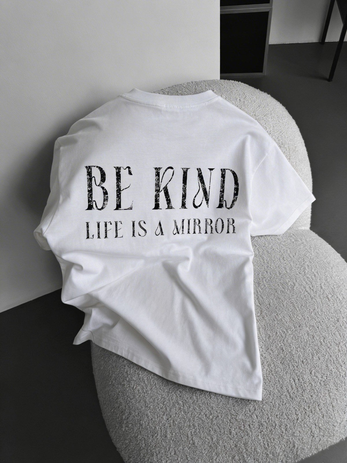 BE KIND PREMIUM T-SHIRT