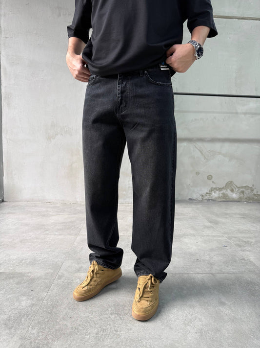 PREMIUM STRAIGHT CUT JEAN